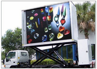 3 つの側面の電子フル カラーの屋外の伝言板、DIP346 LED Sdvertising のトラック